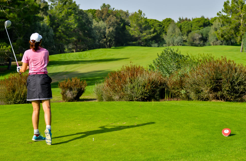 Now on the Tee: Julie Houston - Professional Golfer